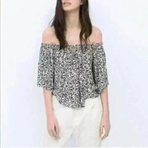 Zara Trafaluc Daisy Print Flowy Off the Shoulder‎ Crop Top Size L